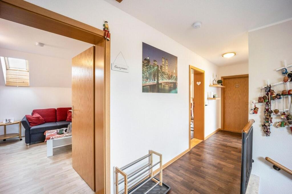 Ferienwohnung im Grünen, 10 km RV, 30 km Bodensee, Küche Bad Balkon Wolpertswende Exterior foto